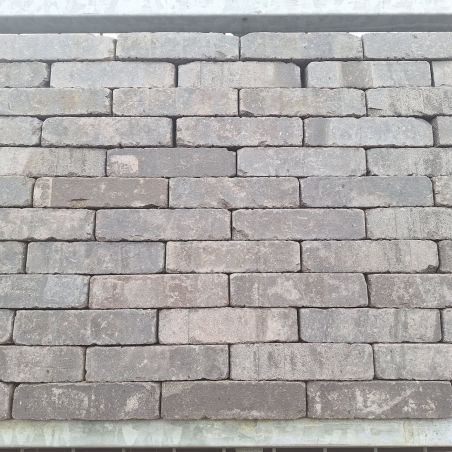 Old look waaltjes type Bonn op pallets