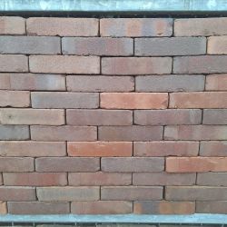 Old look waalformaat Kleve op pallets