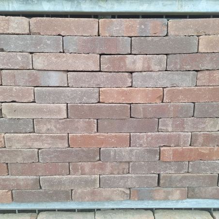 Old look waalformaat Kleve op pallets