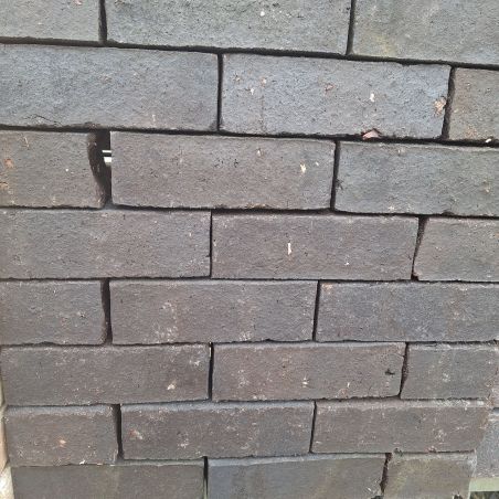 Old look dikformaat München op pallets