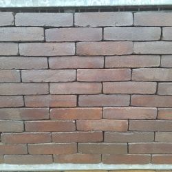 Old look waalformaat Braunsweig op pallets